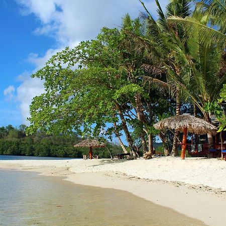 Blue Bay Divers Likupang Bangka Dış mekan fotoğraf