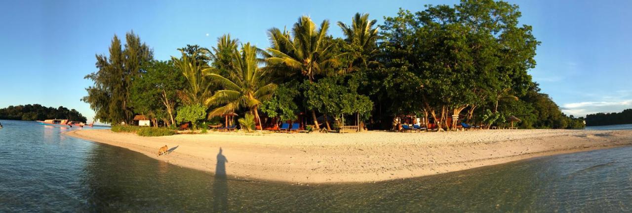 Blue Bay Divers Likupang Bangka Dış mekan fotoğraf